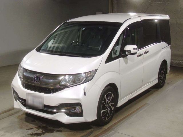 2025 Honda Step wagon RP3 2015 г. (TAA Kinki)